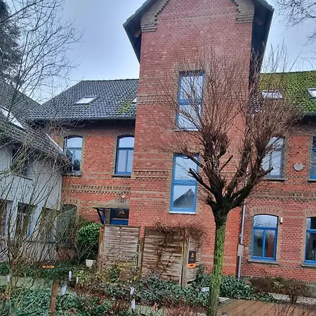 Bestvacation - Gaestehaus Mit 5 Einzel-, Doppelzimmern, 5 Baeder, 7 Betten- Kaffee- Und Teenische, Kostenlos Parken, Kueche, Aufenthaltsraum, Esstisch, Ruhig - Komplett Oder Einzeln Zu Vermieten Guest house Meine