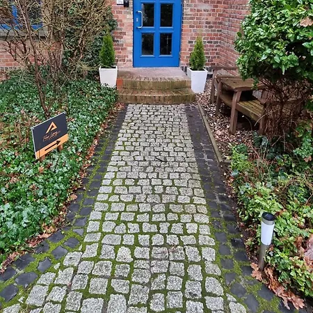 Bestvacation - Gaestehaus Mit 5 Einzel-, Doppelzimmern, 5 Baeder, 7 Betten- Kaffee- Und Teenische, Kostenlos Parken, Kueche, Aufenthaltsraum, Esstisch, Ruhig - Komplett Oder Einzeln Zu Vermieten Meine