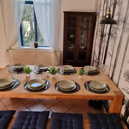 Guest house Bestvacation - Gaestehaus Mit 5 Einzel-, Doppelzimmern, 5 Baeder, 7 Betten- Kaffee- Und Teenische, Kostenlos Parken, Kueche, Aufenthaltsraum, Esstisch, Ruhig - Komplett Oder Einzeln Zu Vermieten 3*